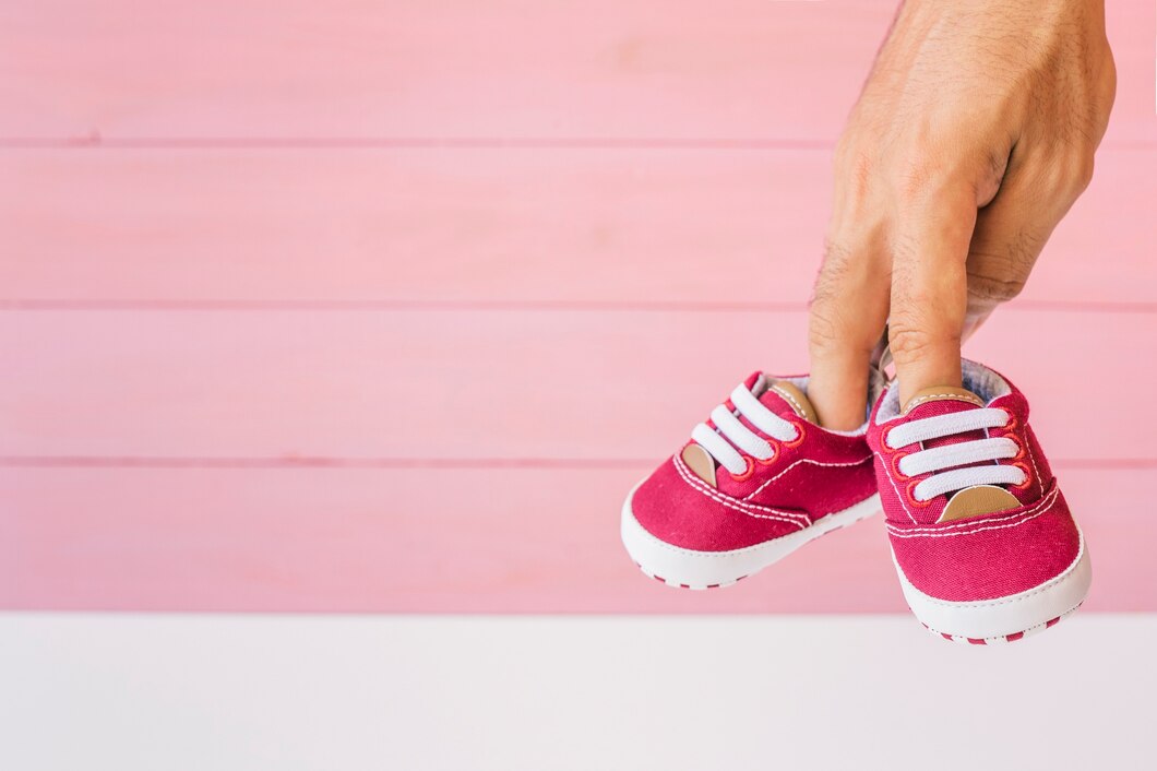 Jak dobrać idealne sneakersy dla dziewczynki?